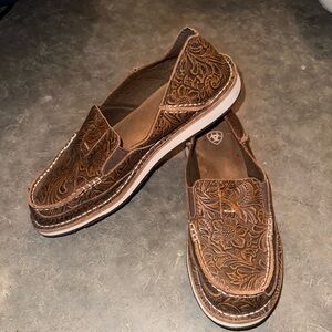 Ariat Brown Floral Embossed Cruisers - NEW!!
